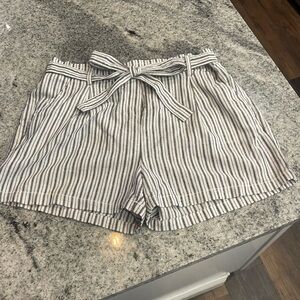 Ci Sono High Waist Striped Gray and White Linen Blend Shorts